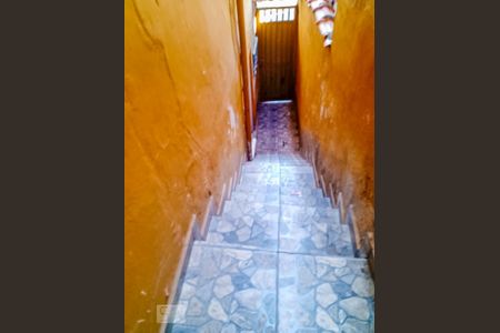 Escada de Acesso de casa à venda com 2 quartos, 100m² em Parque João Ramalho, Santo André