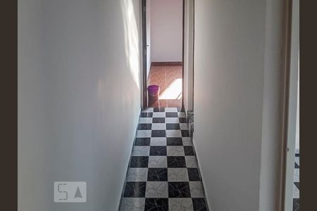 Corredor  de casa à venda com 2 quartos, 100m² em Parque João Ramalho, Santo André