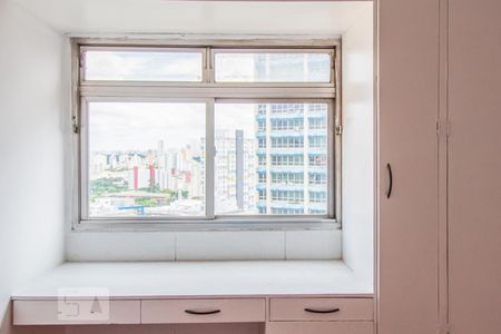 Quarto 1  de apartamento para alugar com 2 quartos, 49m² em Sé, São Paulo