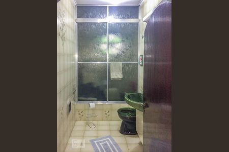 Banheiro Suíte  de casa para alugar com 3 quartos, 180m² em Vila Santana, São Paulo
