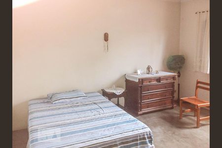 Quarto 2 de casa para alugar com 3 quartos, 180m² em Vila Santana, São Paulo