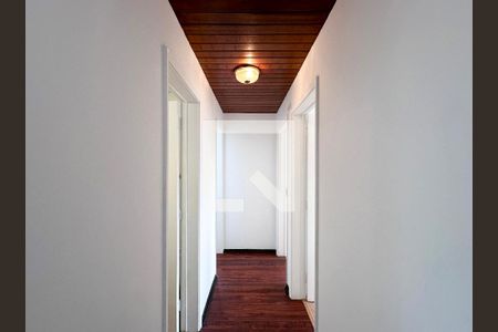 Corredor Quartos de apartamento para alugar com 3 quartos, 93m² em Chácara Santo Antônio (zona Sul), São Paulo