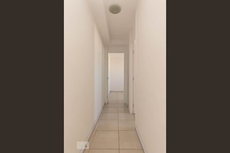 Corredor  de apartamento à venda com 2 quartos, 51m² em Vila Cunha Bueno, São Paulo