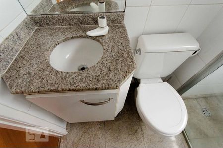 Banheiro de kitnet/studio à venda com 1 quarto, 30m² em Santa Cecília, São Paulo