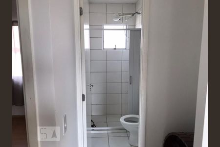 Banheiro de apartamento à venda com 2 quartos, 49m² em Igara, Canoas