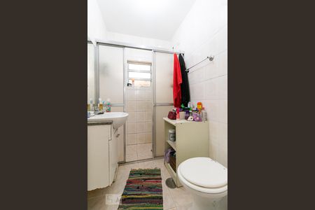 Banheiro de apartamento para alugar com 2 quartos, 51m² em Pinheiros, São Paulo