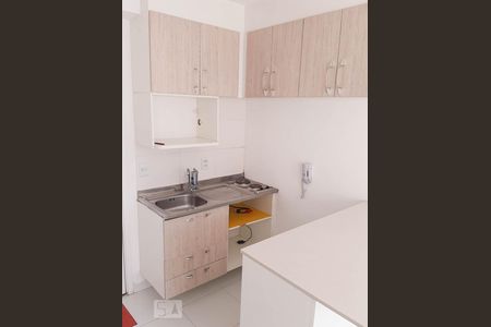 Cozinha de apartamento para alugar com 1 quarto, 33m² em Catumbi, São Paulo
