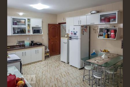 Apartamento para alugar com 264m², 2 quartos e sem vagaCozinha - Armários