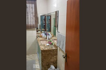 Apartamento para alugar com 264m², 2 quartos e sem vagaBanheiro Social