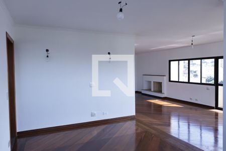 Apartamento para alugar com 206m², 4 quartos e 3 vagassala