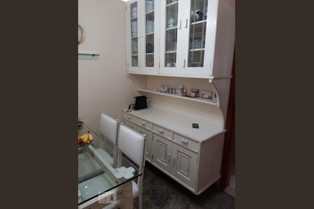 Apartamento à venda com 187m², 4 quartos e 3 vagas Apartamento à venda com 187m², 4 quartos e 3 vagasCopa