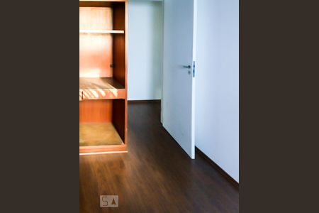 Quarto de apartamento à venda com 2 quartos, 58m² em Vila Buarque, São Paulo