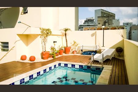 Apartamento à venda com 58m², 2 quartos e sem vagaPiscina