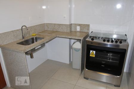Apartamento para alugar com 78m², 2 quartos e 1 vagaSalão de festas - cozinha