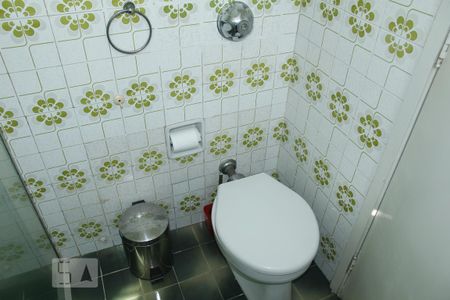 Apartamento para alugar com 78m², 2 quartos e 1 vagaBanheiro da suíte