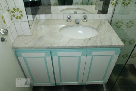 Apartamento para alugar com 78m², 2 quartos e 1 vagaBanheiro da suíte