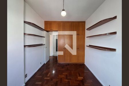 Quarto 1 de apartamento para alugar com 2 quartos, 78m² em Botafogo, Rio de Janeiro