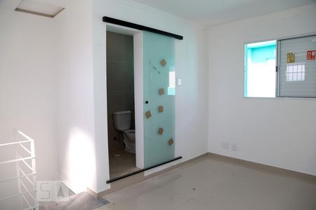Quarto 1 de kitnet/studio para alugar com 1 quarto, 35m² em Parque Pinheiros, Taboão da Serra