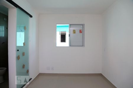 Quarto 1 de kitnet/studio para alugar com 1 quarto, 35m² em Parque Pinheiros, Taboão da Serra