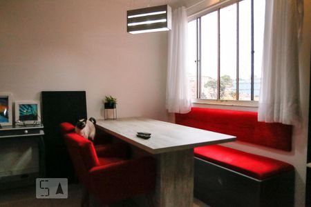 Sala de apartamento para alugar com 3 quartos, 74m² em Jardim Ubirajara, São Paulo