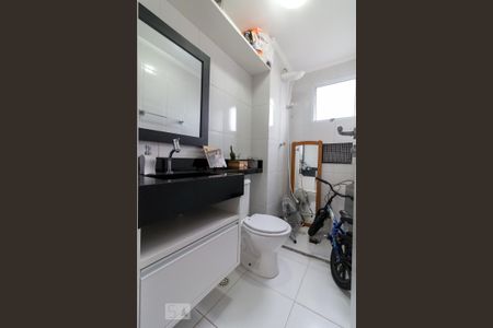 Apartamento para alugar com 55m², 2 quartos e 1 vagaBanheiro social