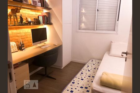 Quarto 2 de apartamento para alugar com 2 quartos, 56m² em Partenon, Porto Alegre