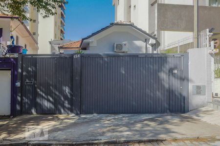 Studio para alugar com 20m², 1 quarto e 1 vaga Studio para alugar com 20m², 1 quarto e 1 vagaFachada