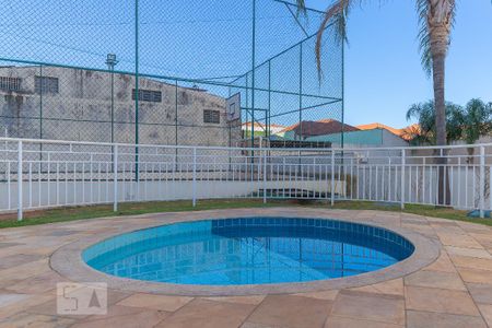 Apartamento para alugar com 55m², 2 quartos e 1 vaga Apartamento para alugar com 55m², 2 quartos e 1 vagaÁrea comum - Piscina