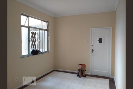 Sala de apartamento para alugar com 3 quartos, 90m² em Pe Pequeno, Niterói