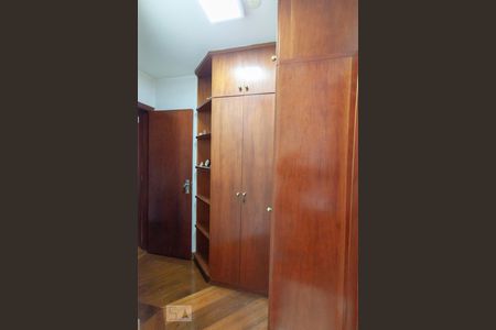 Apartamento à venda com 236m², 4 quartos e 2 vagas