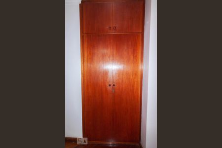 Apartamento à venda com 236m², 4 quartos e 2 vagas