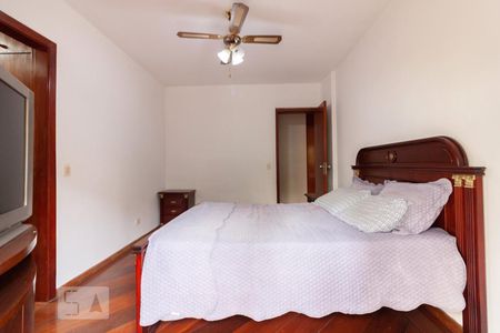 Apartamento à venda com 236m², 4 quartos e 2 vagas