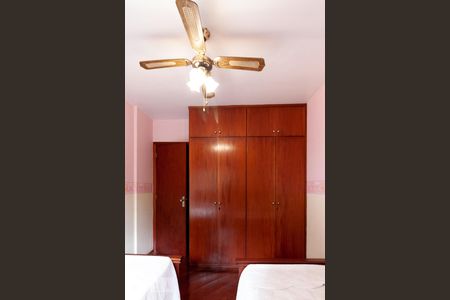 Apartamento à venda com 236m², 4 quartos e 2 vagas