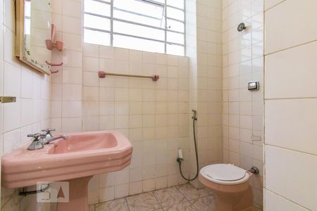 Apartamento à venda com 150m², 3 quartos e 1 vagaBanheiro 2