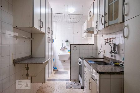 Apartamento para alugar com 56m², 2 quartos e 1 vaga Apartamento para alugar com 56m², 2 quartos e 1 vagaCozinha e Área de Serviço