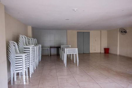 Apartamento para alugar com 56m², 2 quartos e 1 vaga Apartamento para alugar com 56m², 2 quartos e 1 vagaÁrea comum - Salão de festas