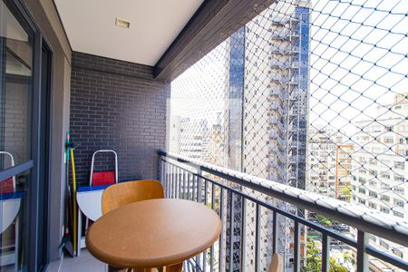Varanda de kitnet/studio à venda com 1 quarto, 38m² em Bela Vista, São Paulo