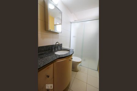 Apartamento à venda com 66m², 2 quartos e 1 vaga Apartamento à venda com 66m², 2 quartos e 1 vagaBanheiro
