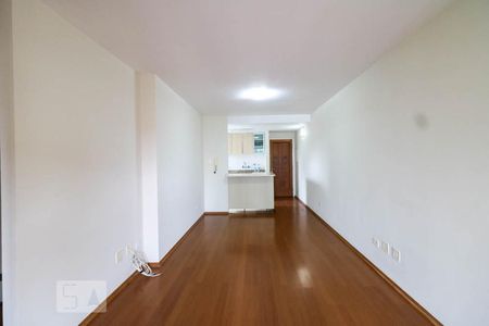 Sala de apartamento à venda com 2 quartos, 66m² em Vila Gilda, Santo André