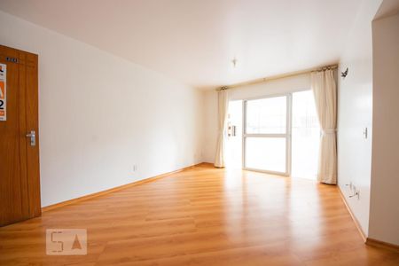 Sala  de apartamento para alugar com 2 quartos, 70m² em Floresta, Porto Alegre