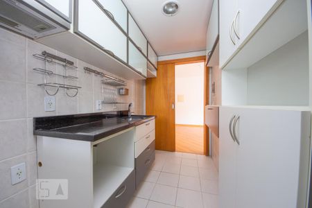 Apartamento para alugar com 70m², 2 quartos e 1 vaga Apartamento para alugar com 70m², 2 quartos e 1 vagaCozinha