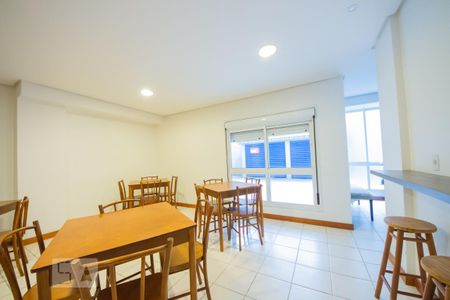 Apartamento para alugar com 70m², 2 quartos e 1 vaga Apartamento para alugar com 70m², 2 quartos e 1 vagaÁrea comum - Salão de festas