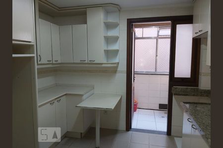 Apartamento para alugar com 200m², 4 quartos e 2 vagas