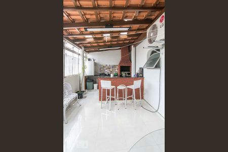 Apartamento à venda com 224m², 4 quartos e 3 vagasChurrasqueira Cobertura