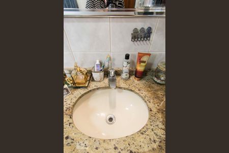 Banheiro de apartamento à venda com 4 quartos, 224m² em Jardim São Paulo(zona Norte), São Paulo