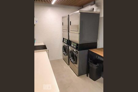 Lavanderia de kitnet/studio à venda com 1 quarto, 52m² em Indianópolis, São Paulo