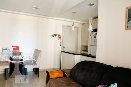 Salade Apartamento com 2 quartos, 55m² Interlagos