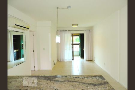 Sala de apartamento para alugar com 3 quartos, 100m² em Córrego Grande, Florianópolis
