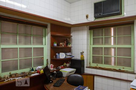 Quarto 1 de casa à venda com 5 quartos, 400m² em Jardim Botânico, Rio de Janeiro