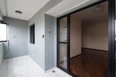 Apartamento à venda com 78m², 3 quartos e 2 vagasvaranda